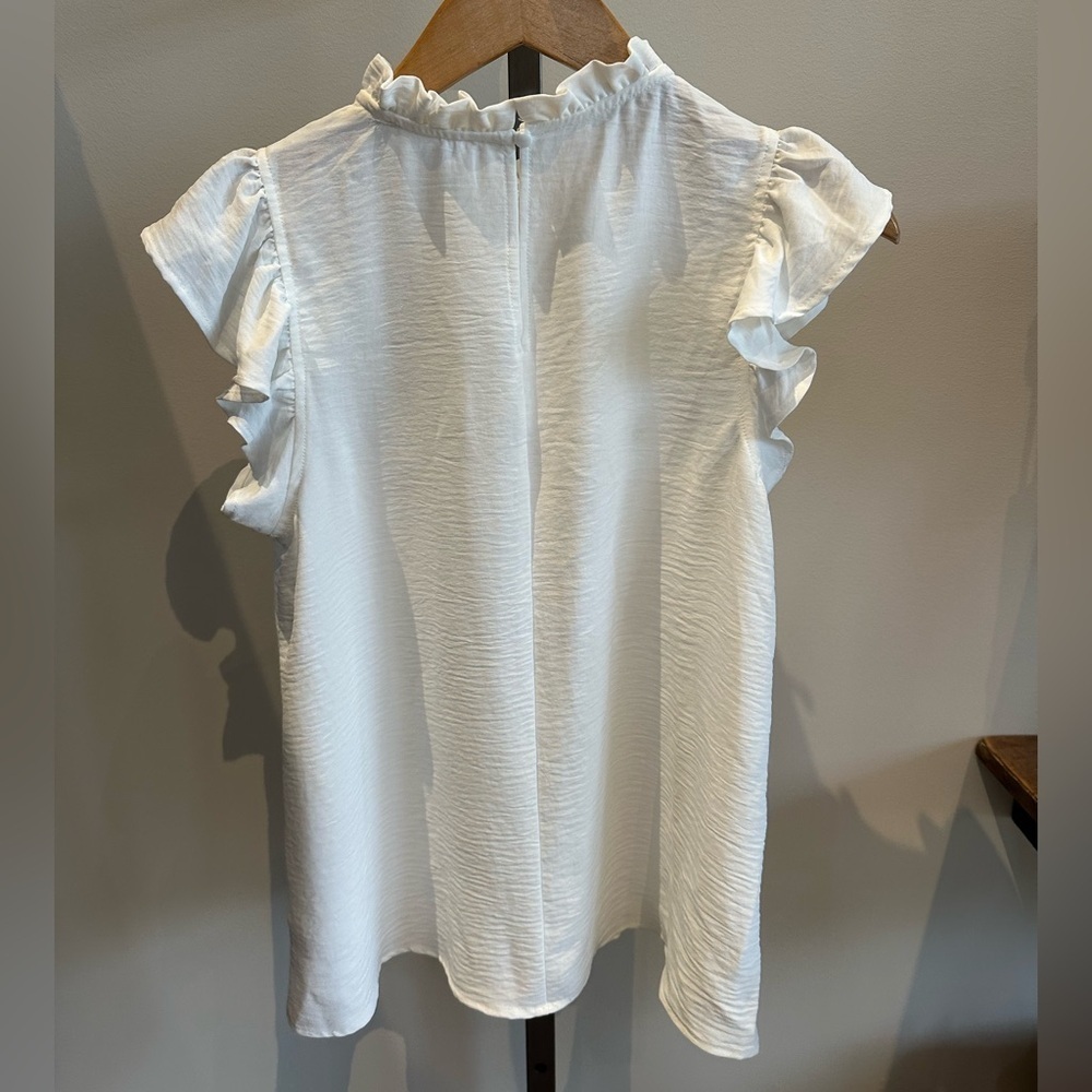 NWT Mittoshop Women’s Ruffle Detail Blouse Sleeveless White Size Small - Picture 3 of 6